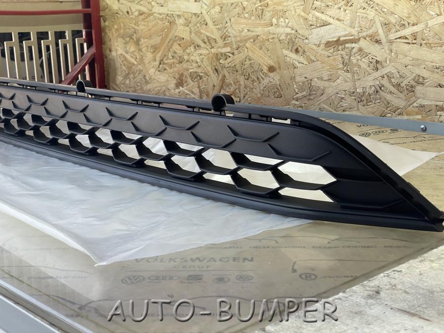 VW Tiguan 2016- Решётка переднего бампера 5NA853677 5NA853677C
